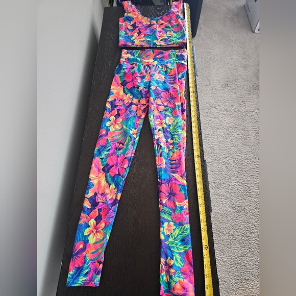 2 Piece Leggings Crop Top Tropical Neon tropical Floral Festival Rave Outfit - Picture 2 of 2